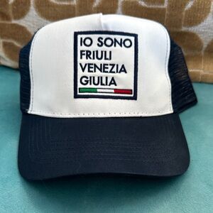 White and Navy Blue Italian Trucker Hat NWT